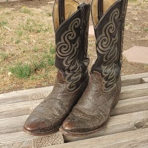 Tony Lama size 10 Bullhide